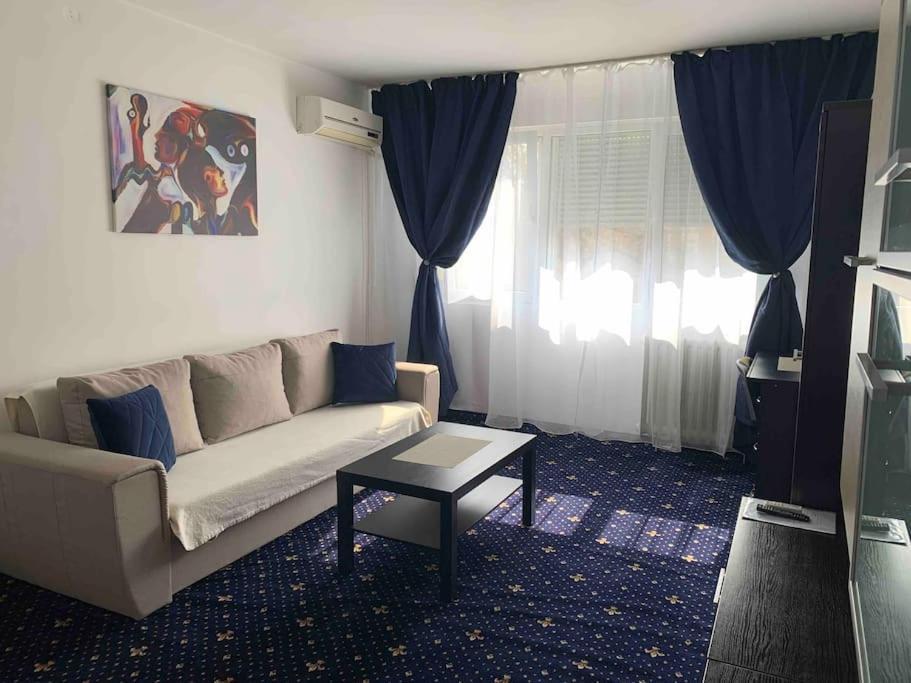 Cozy & Warm Studio Бухарест Экстерьер фото